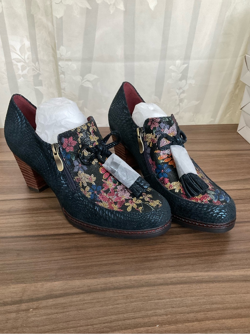 L'Artiste by Spring Step Madalena Floral Tassel Heels Size EU 40 US 9-9.5 NWT - Picture 2 of 10